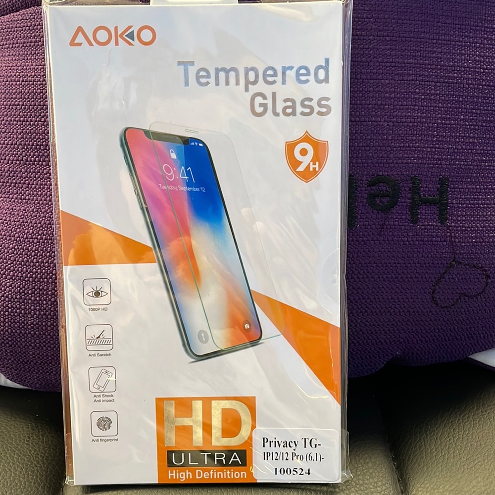 IPhone 12/ 12pro (6.1) privacy tempered glass screen protector
